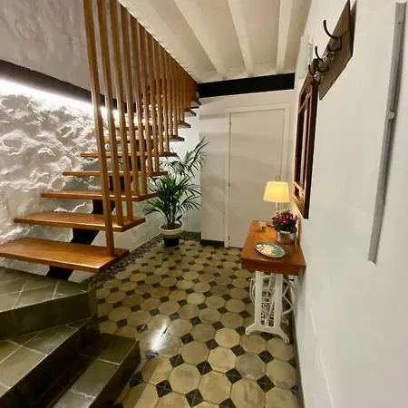 Apartment Calas
